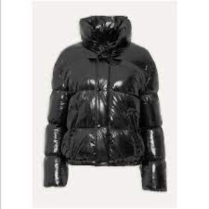 NEW without tags Peloton SHINE Black Puffer Size Small